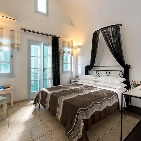 Sea Side Hotel 3*