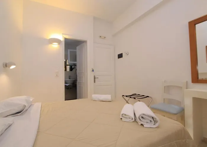 Sea Side 3* Kamari (Santorini)