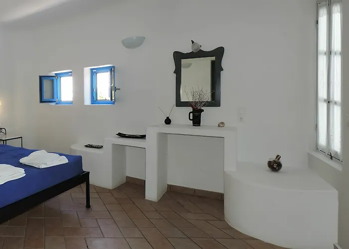 Sea Side Kamari (Santorini)